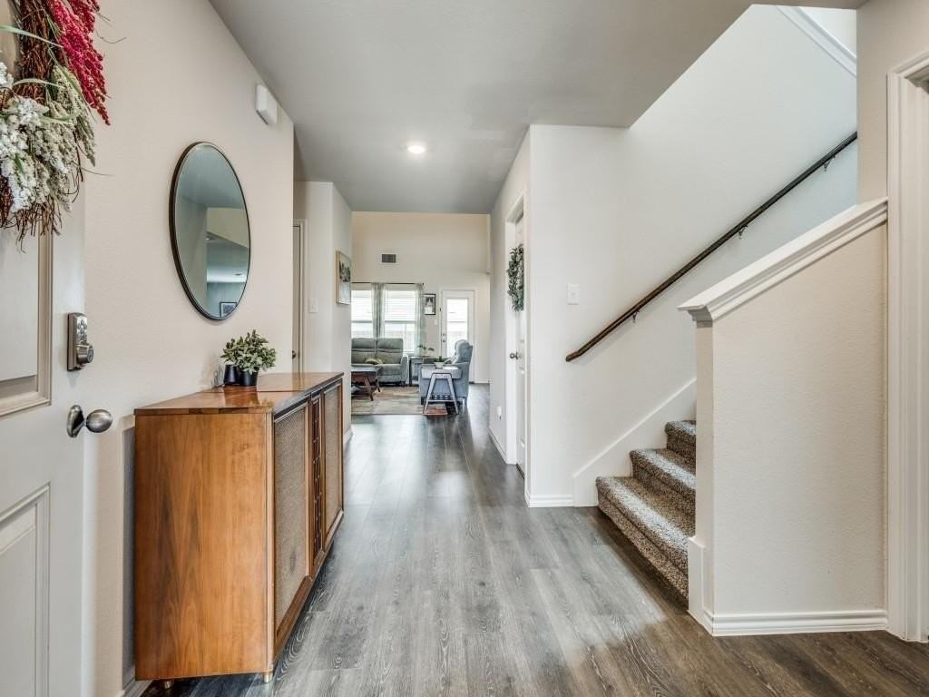 1308 Oak Orchard Ln - Photo 2 of 30