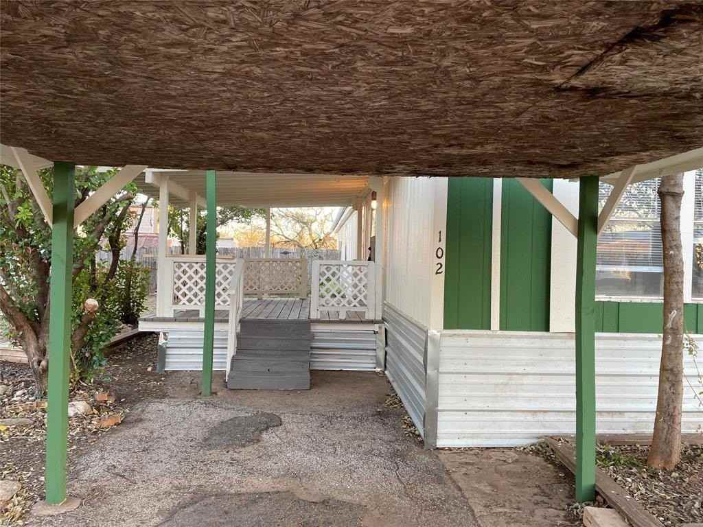 102 Mendy Ln - Photo 3 of 19