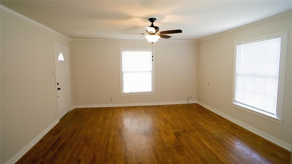 708 Largent St - Photo 2 of 15