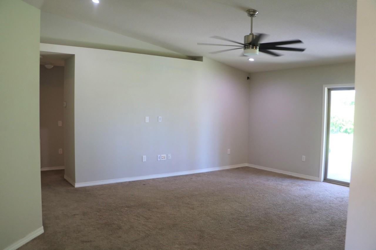 1980 Salamanca St - Photo 3 of 12