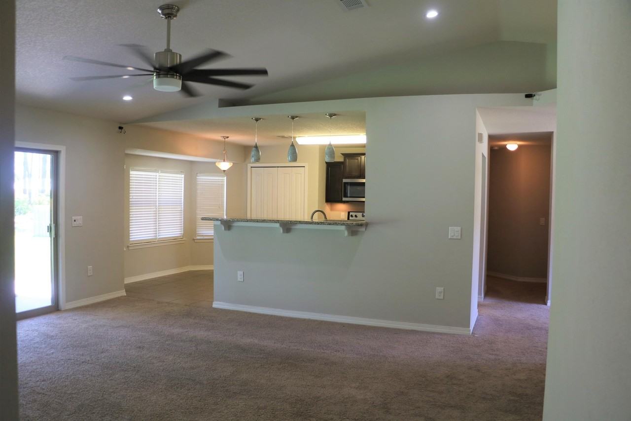 1980 Salamanca St - Photo 4 of 12