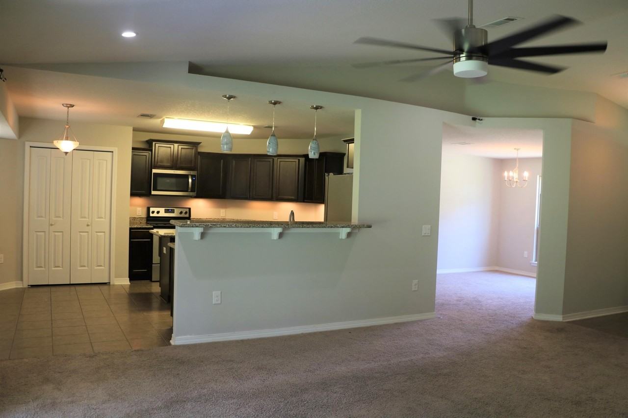 1980 Salamanca St - Photo 5 of 12