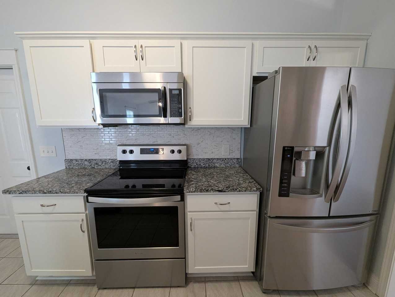 9044 Quail Roost Dr - Photo 7 of 25