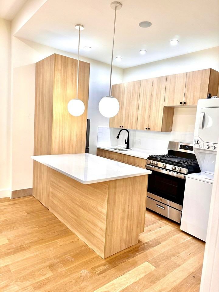 393 Atlantic Ave - Photo 2 of 7