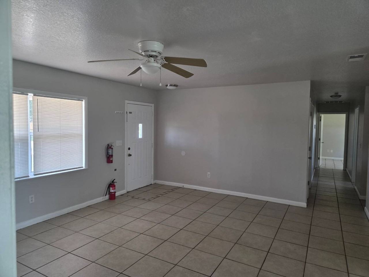 208 Mirador Dr - Photo 6 of 20