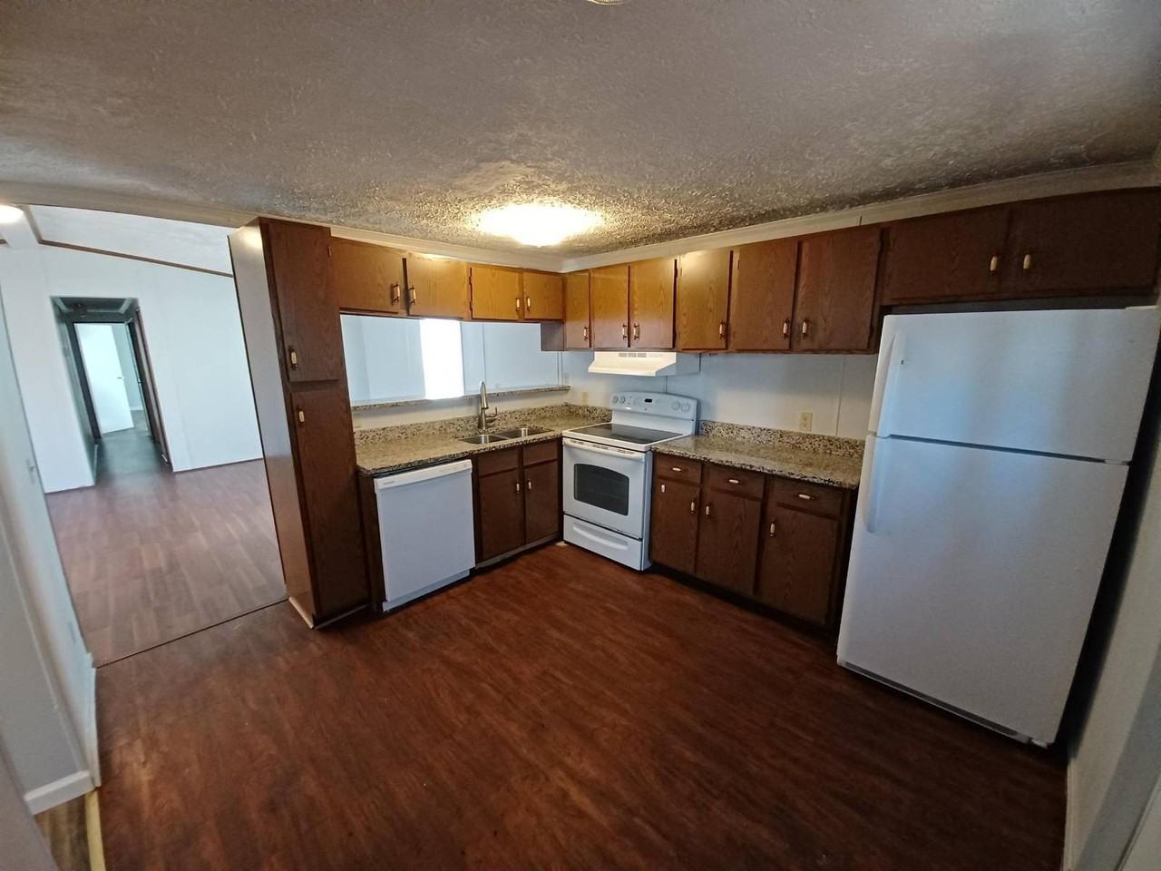 113 Dogwood Dr - Photo 2 of 8