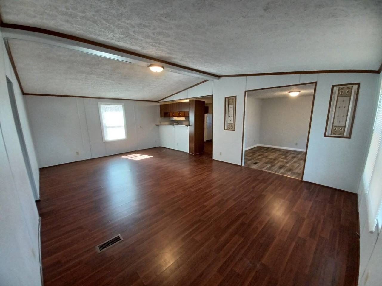 113 Dogwood Dr - Photo 3 of 8