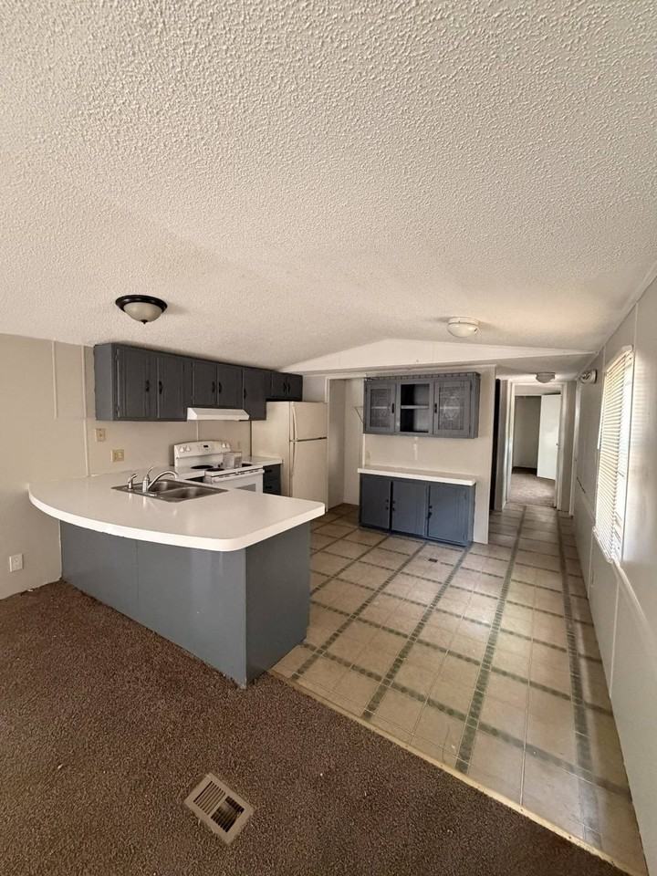 48 Jennys Way - Photo 2 of 8