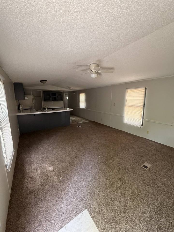 48 Jennys Way - Photo 3 of 8