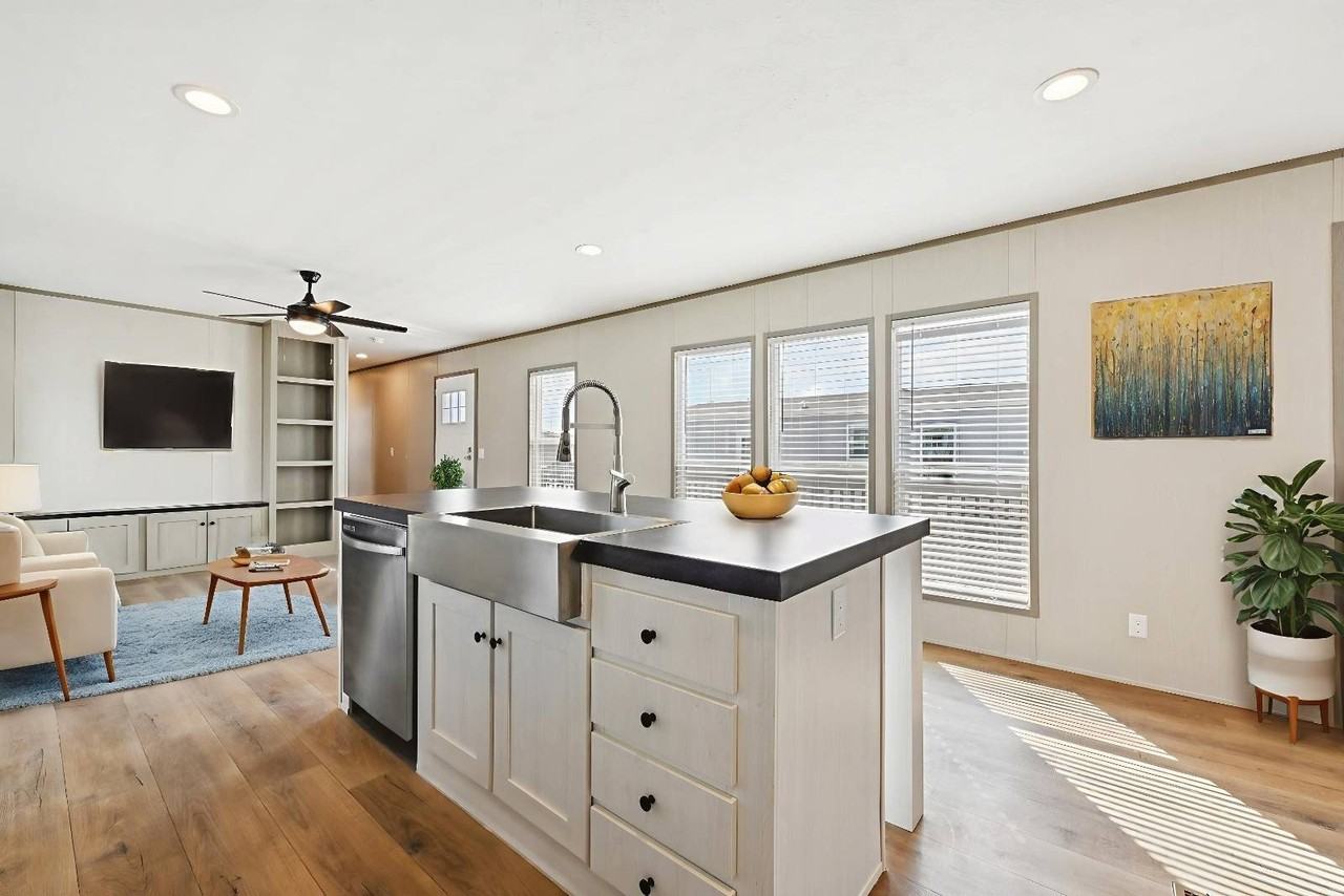 1612 Sidewinder Drive - Photo 4 of 14