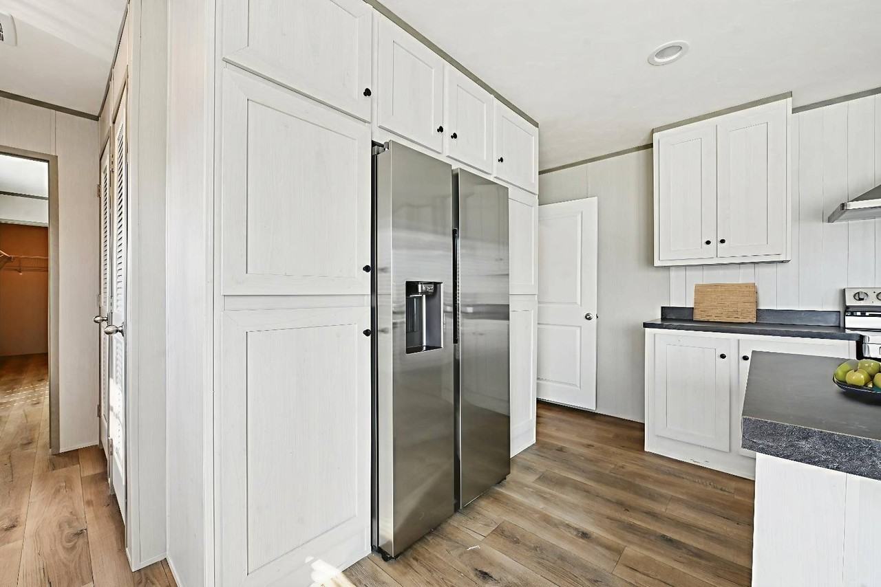 1612 Sidewinder Drive - Photo 5 of 14