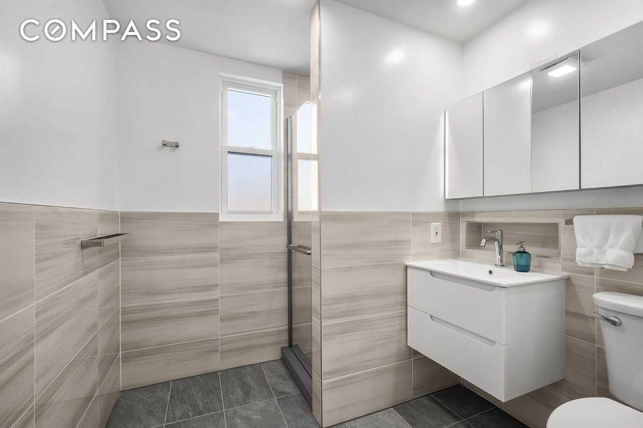 5035 46th St #2 - Photo 6 of 7