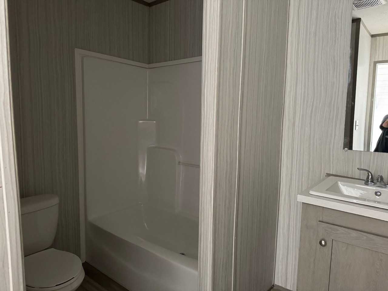 580 Jessica Way - Photo 3 of 6