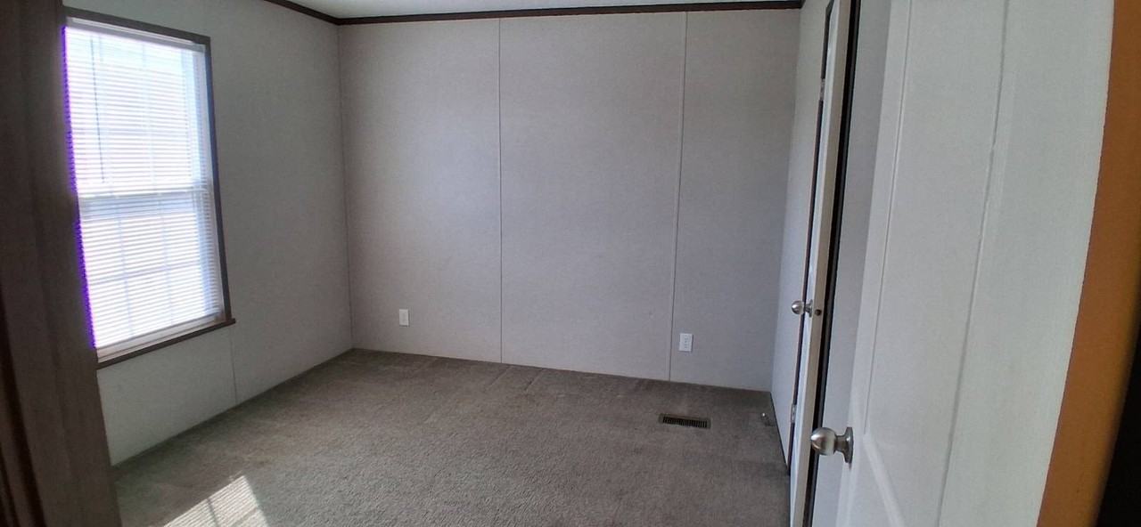 1191 W Michelle Way #13 - Photo 6 of 8