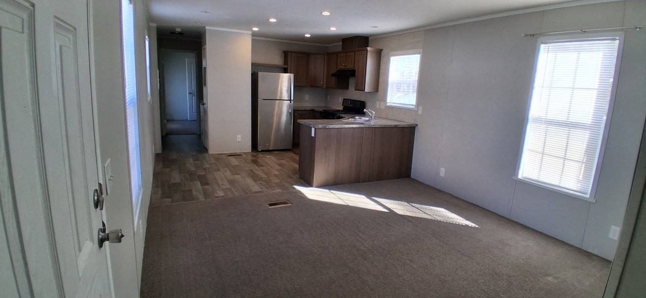 640 S Darlene Way #44 - Photo 3 of 6