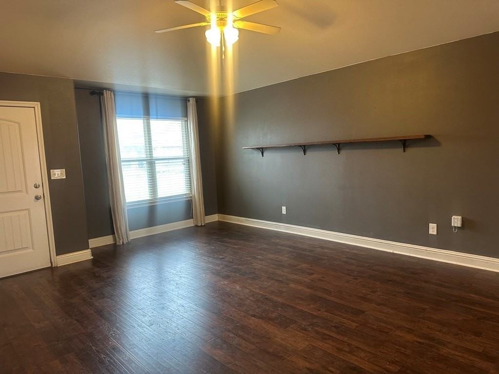 808 E 96th St - Photo 4 of 13