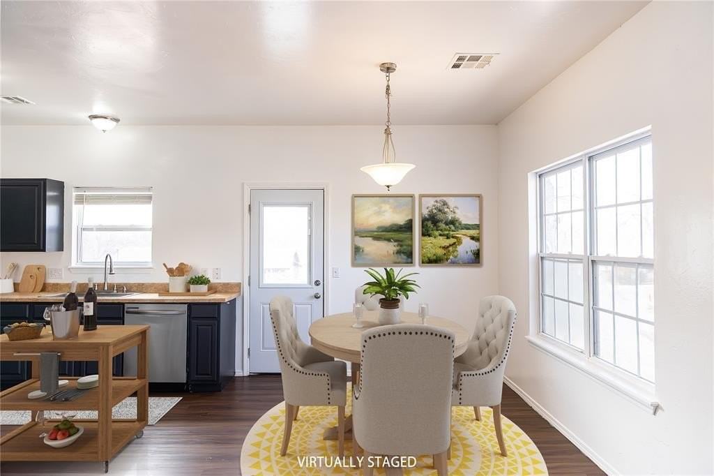 915 E Perkins Ave - Photo 4 of 12
