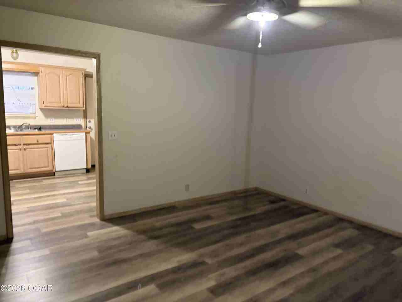 824 S Patterson Ave - Photo 2 of 6
