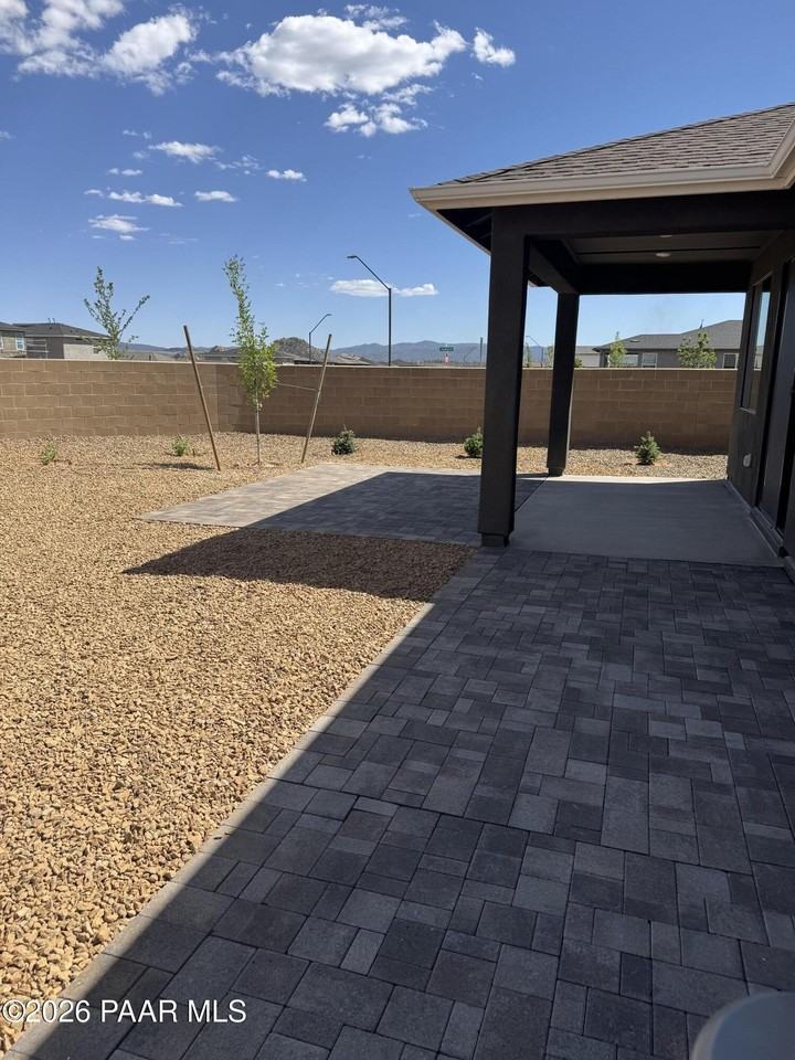 6155 Summit Trl - Photo 5 of 22