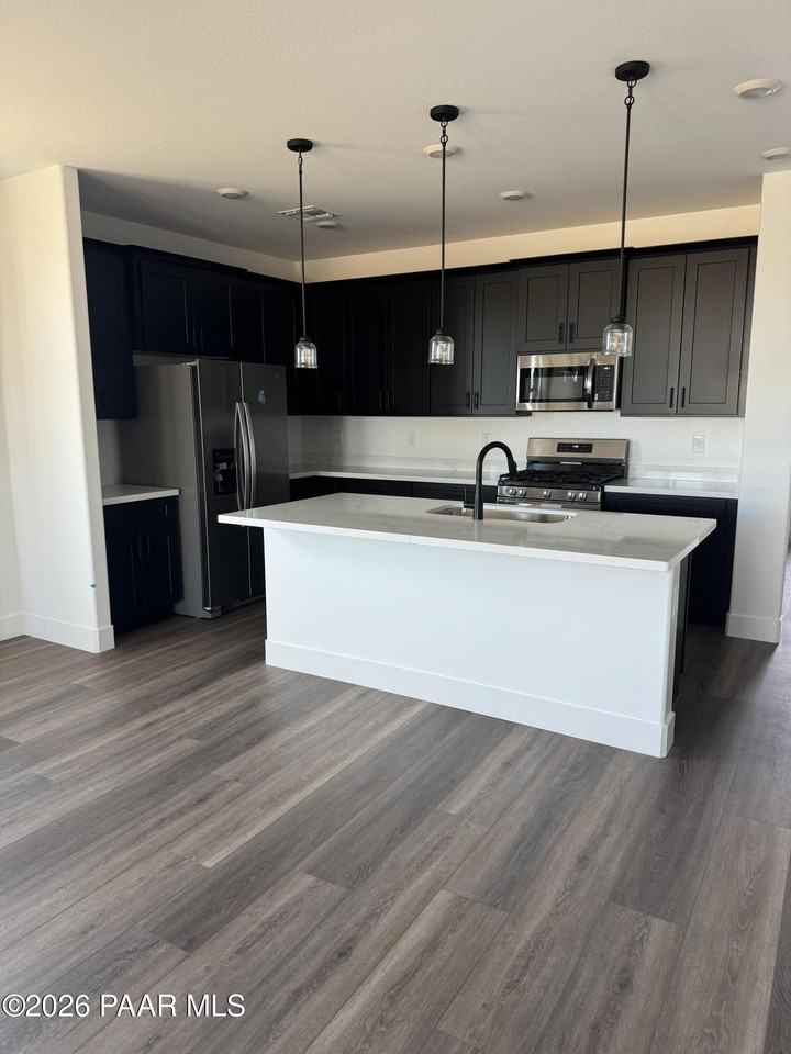 6155 Summit Trl - Photo 7 of 22