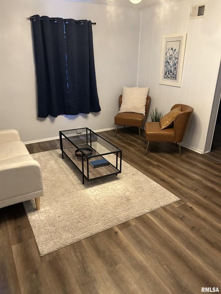 5106 N Glen Elm Dr - Photo 3 of 20