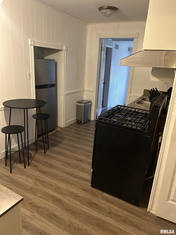 5106 N Glen Elm Dr - Photo 5 of 20