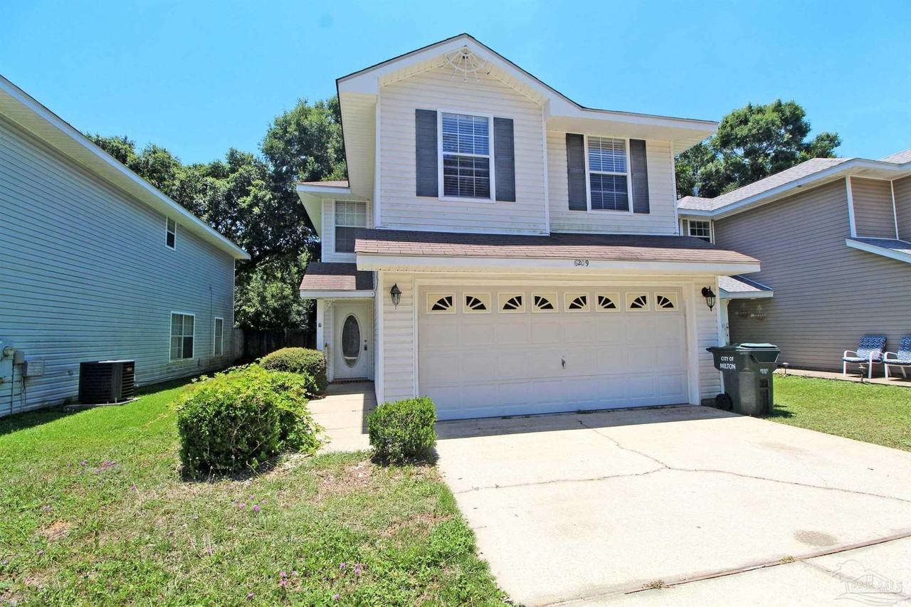 6209 Cottage Woods Dr - Photo 2 of 17