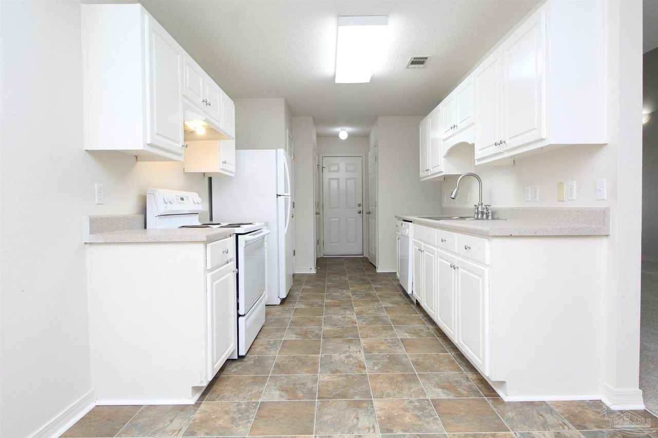 6209 Cottage Woods Dr - Photo 6 of 17