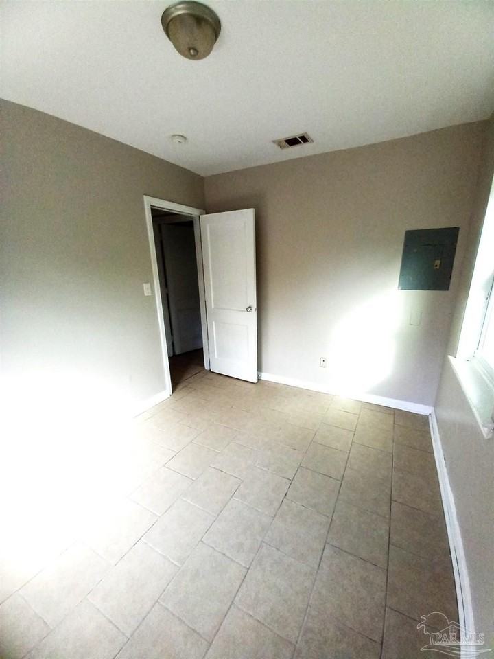 9 Besma Dr - Photo 4 of 9