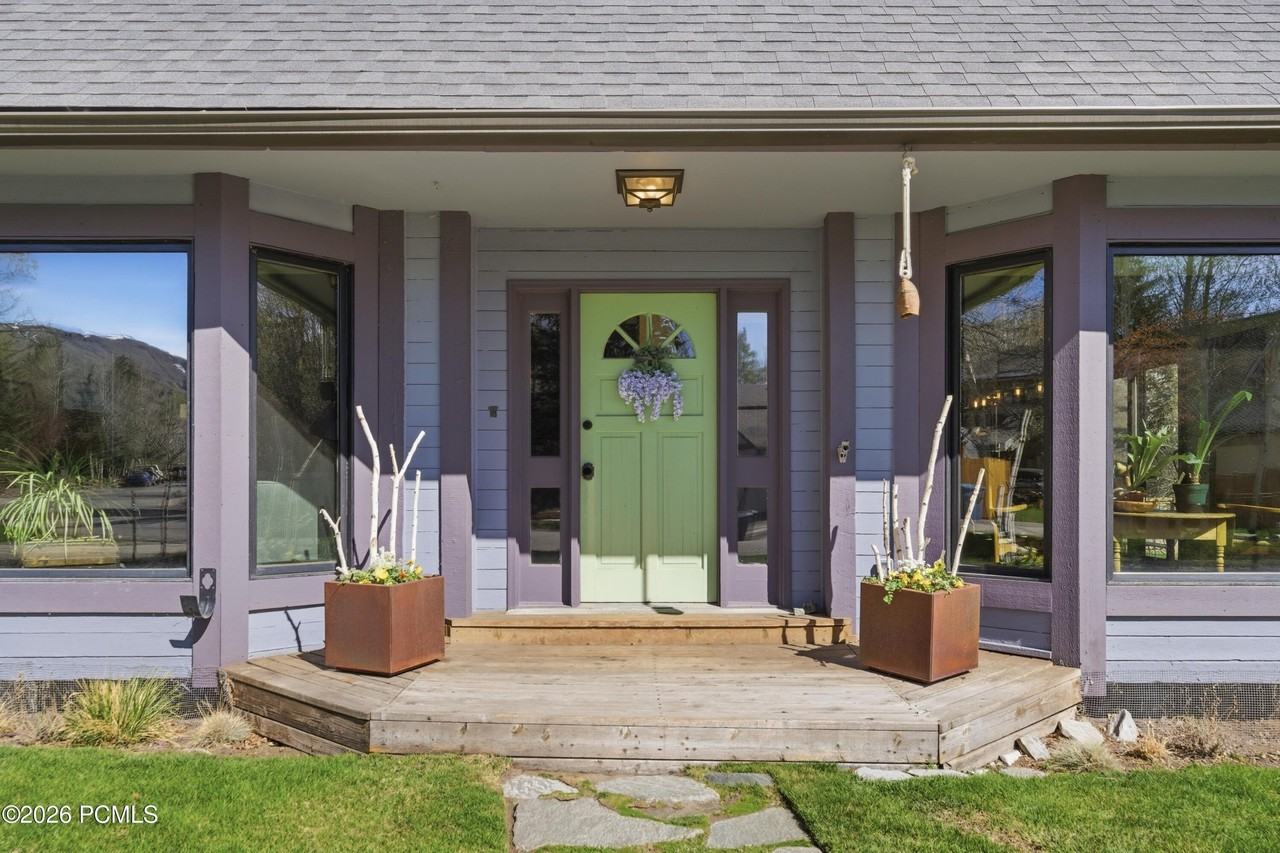 2635 Little Kate Rd - Photo 4 of 39