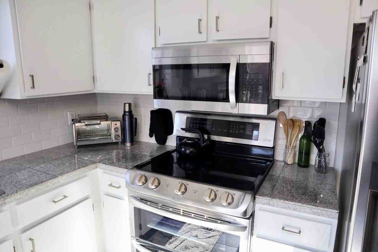 E Buchanan Pl - Photo 4 of 8