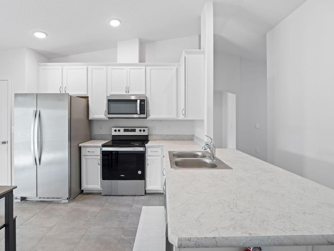 Reading St Se - Photo 3 of 18