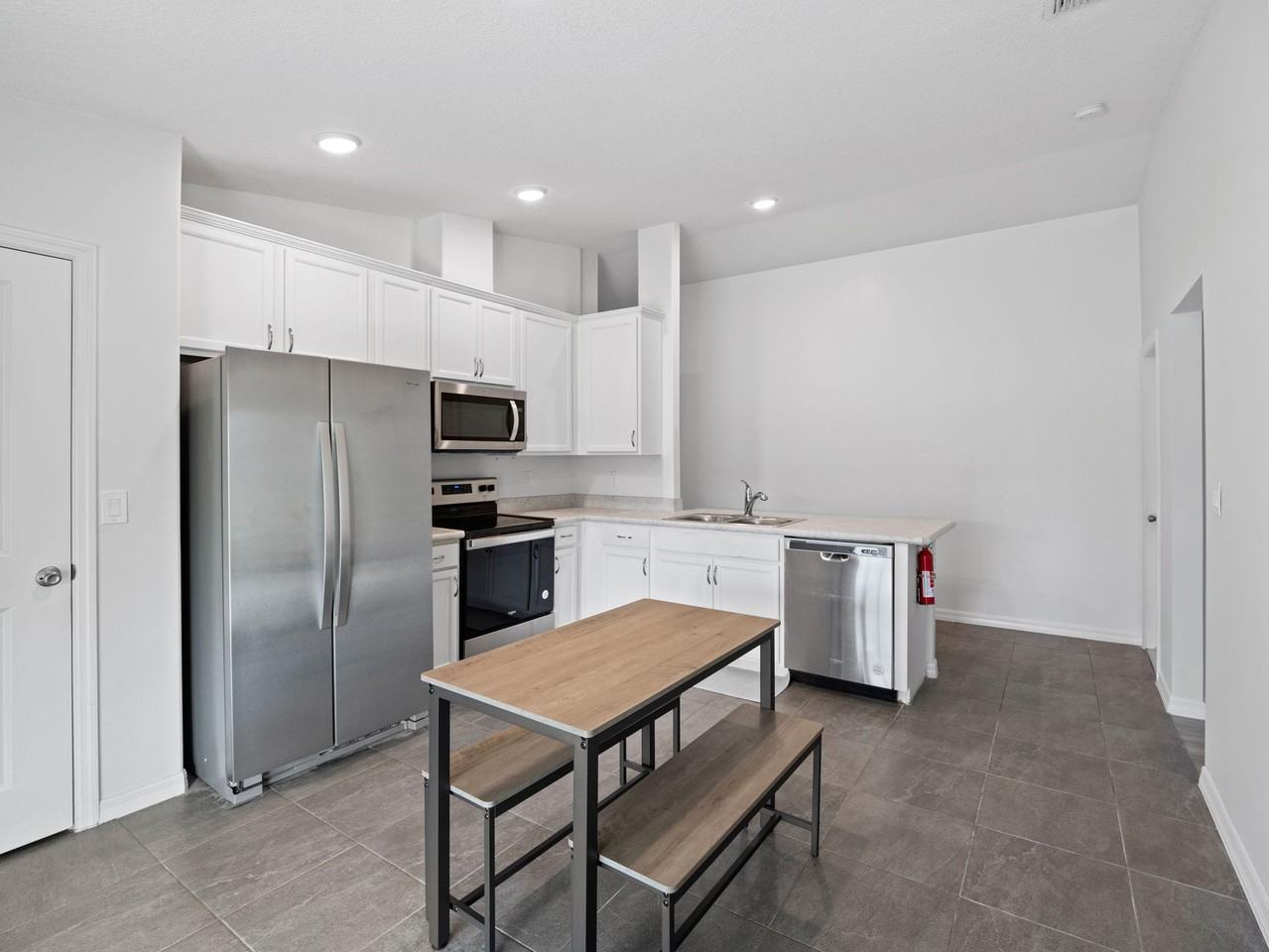 Reading St Se - Photo 6 of 18