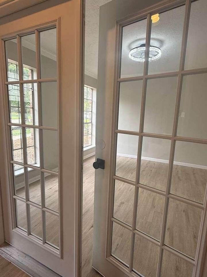 Litchfield Ln - Photo 3 of 7