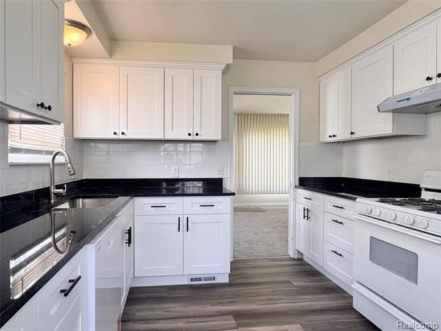 26371 Compson St - Photo 4 of 19