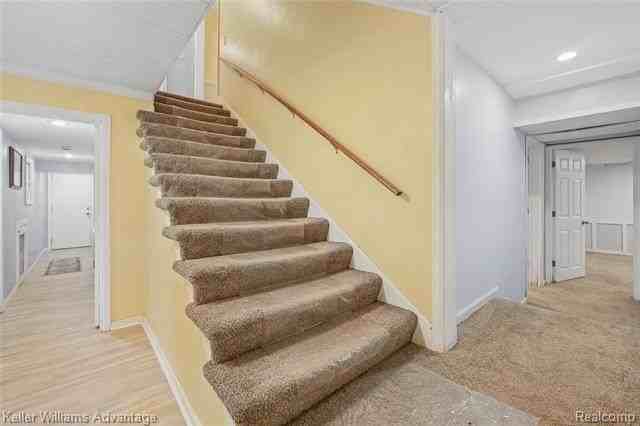 6103 Park Lake Rd - Photo 3 of 35