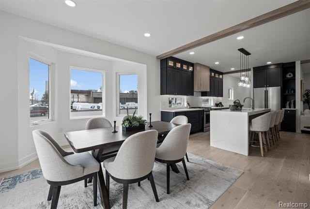 125 N Washington Ave - Photo 2 of 34