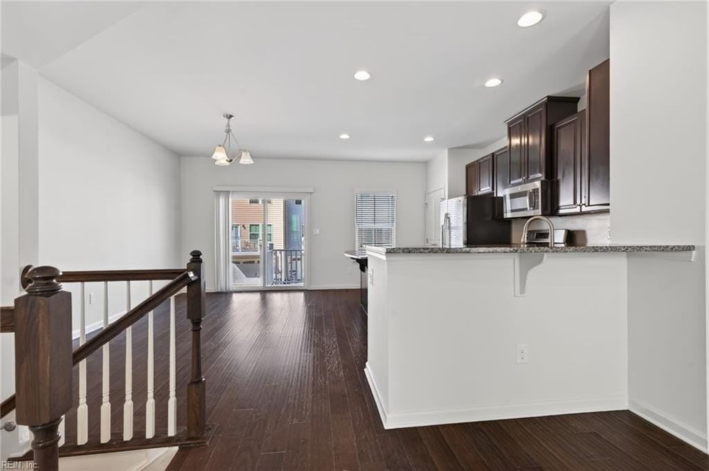 362 Spring Hill Pl - Photo 7 of 48