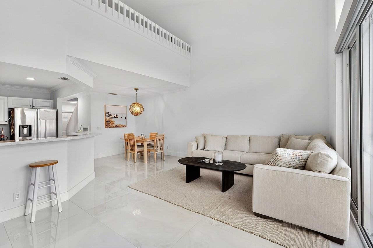 10123 N Military Trl - Photo 3 of 29