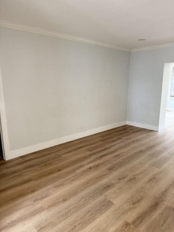 3230 Aqua Vista Dr - Photo 7 of 34