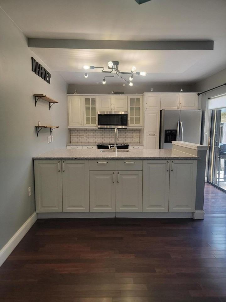 727 7th Way - Photo 6 of 20