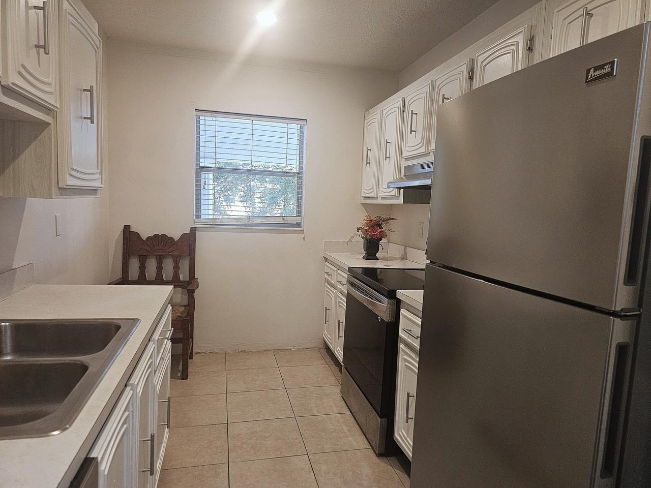 2600 Sw 22nd Ave #908 - Photo 4 of 13