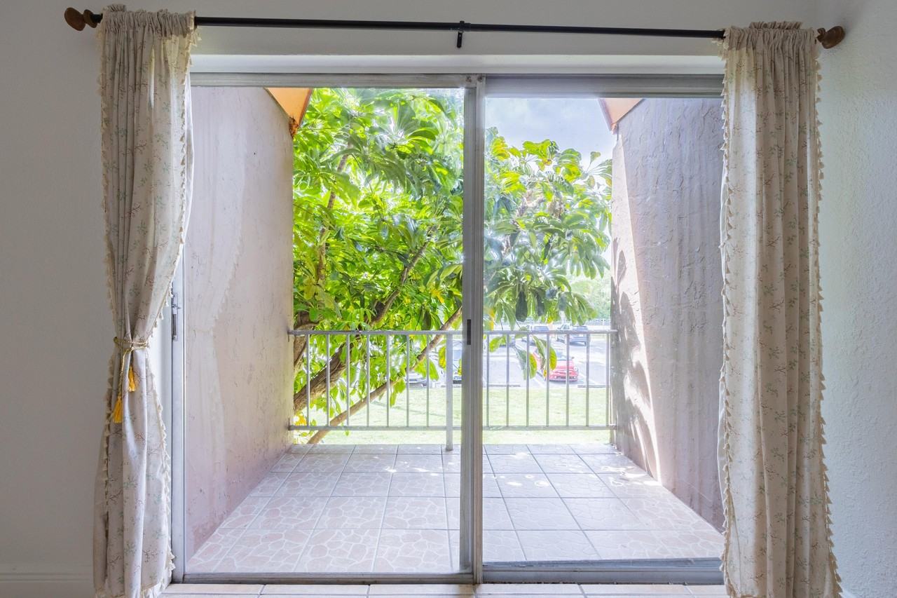 9459 Sw 76th St #R8 - Photo 7 of 21