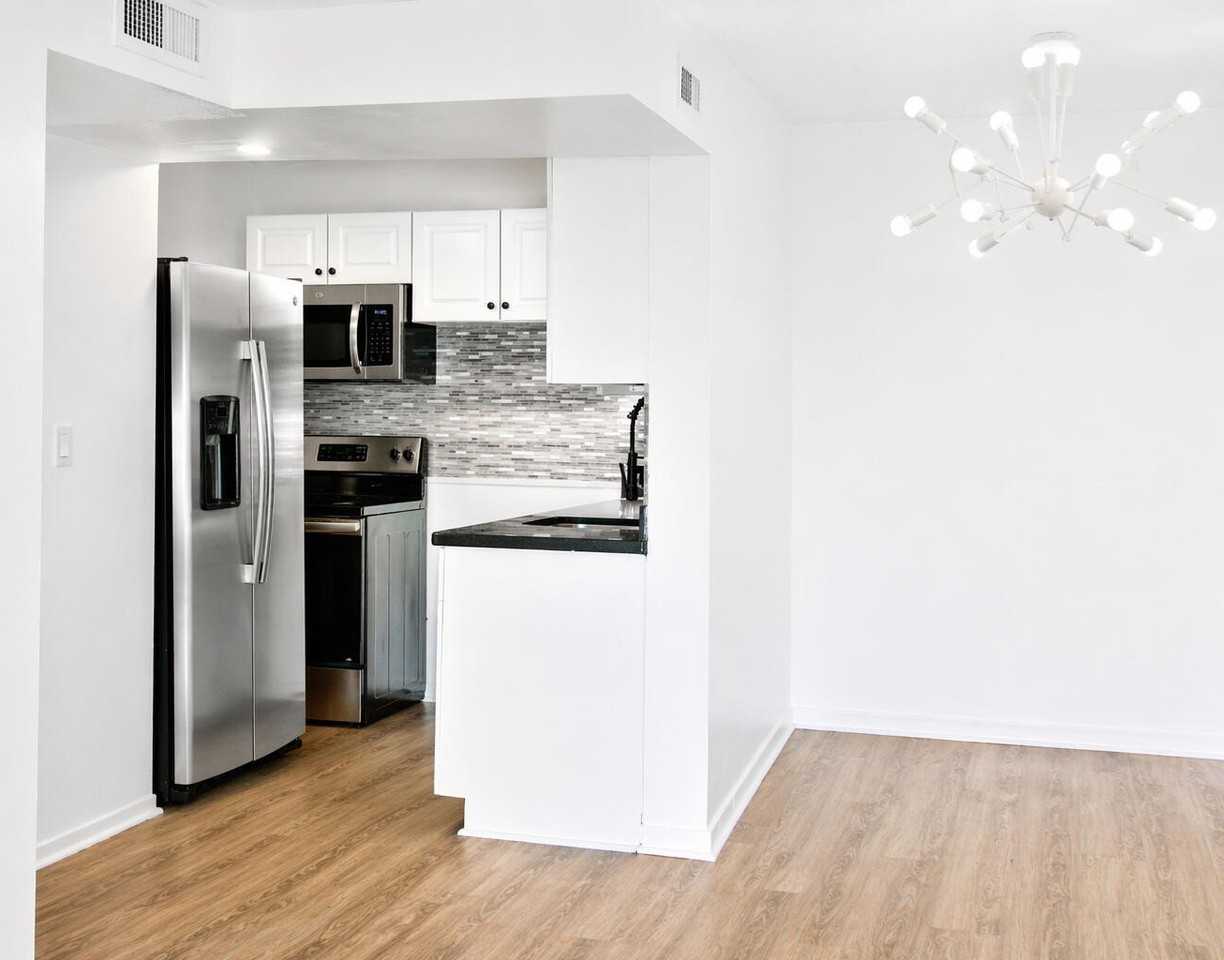 9682 Fontainebleau Blvd #603 - Photo 4 of 17