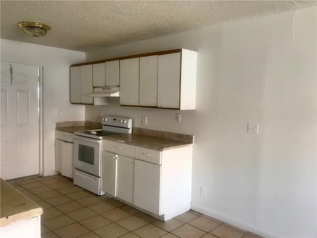 1038 Nw 8th Ave - Photo 5 of 14