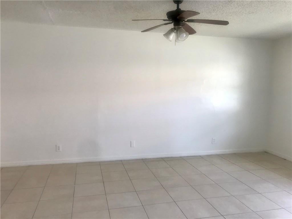 1038 Nw 8th Ave - Photo 6 of 14