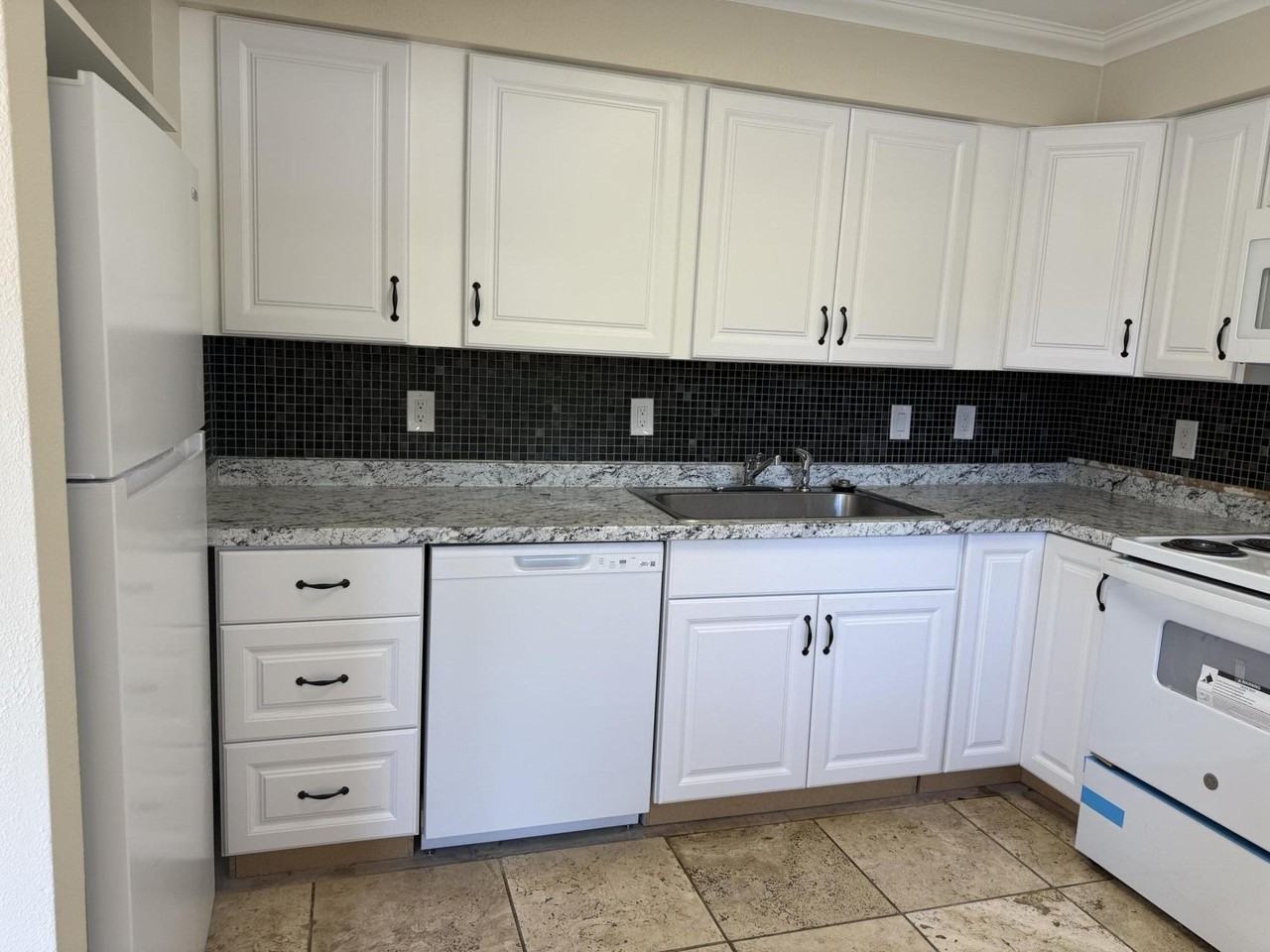 2565 Old Donald Ross Rd - Photo 3 of 20