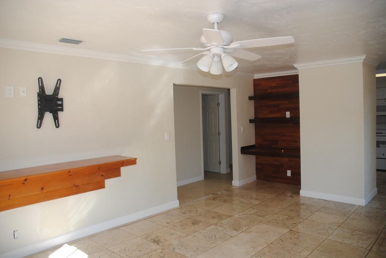 2565 Old Donald Ross Rd - Photo 4 of 20