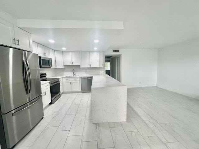 2003 Lincoln A - Photo 2 of 24