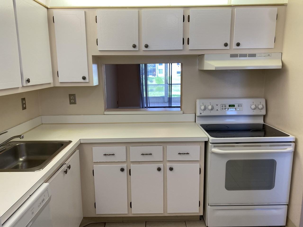 2500 Fiore Way #1110 - Photo 2 of 12